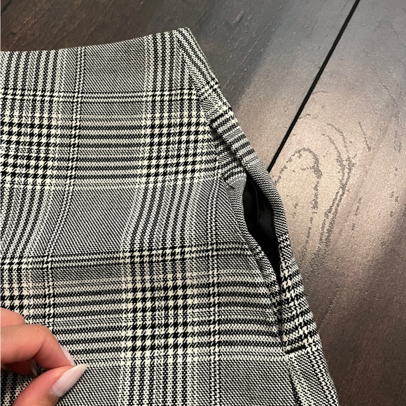 Aritzia wilfred mini skirt - Picture 2 of 6